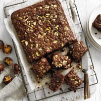 Gluten-free chestnut and chocolate brownies